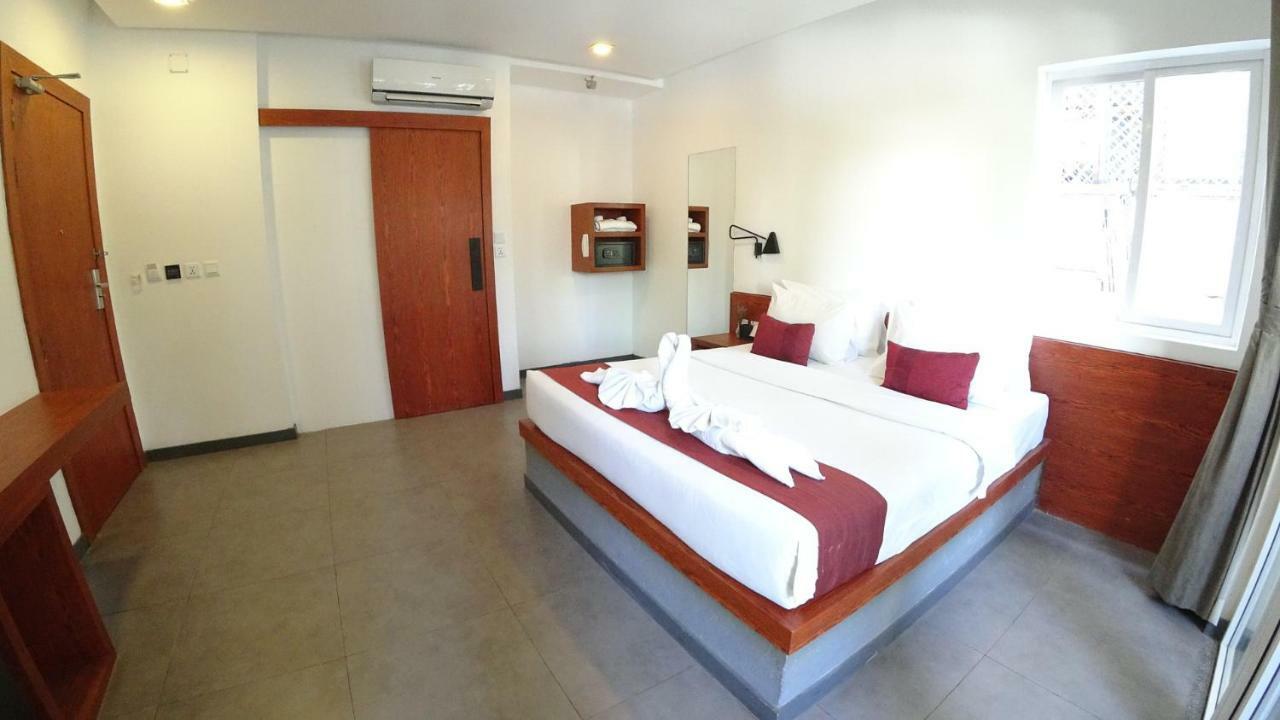 Hotel Records Phnom Penh Ngoại thất bức ảnh