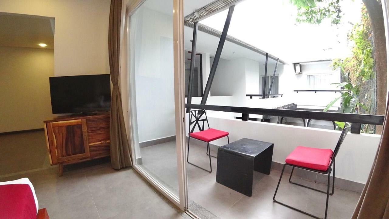 Hotel Records Phnom Penh Ngoại thất bức ảnh