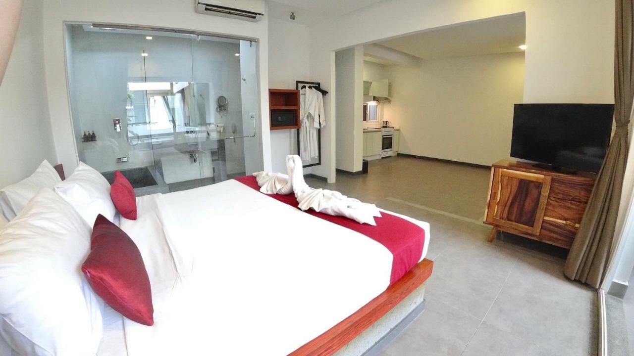 Hotel Records Phnom Penh Ngoại thất bức ảnh