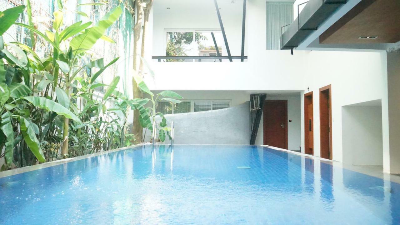 Hotel Records Phnom Penh Ngoại thất bức ảnh